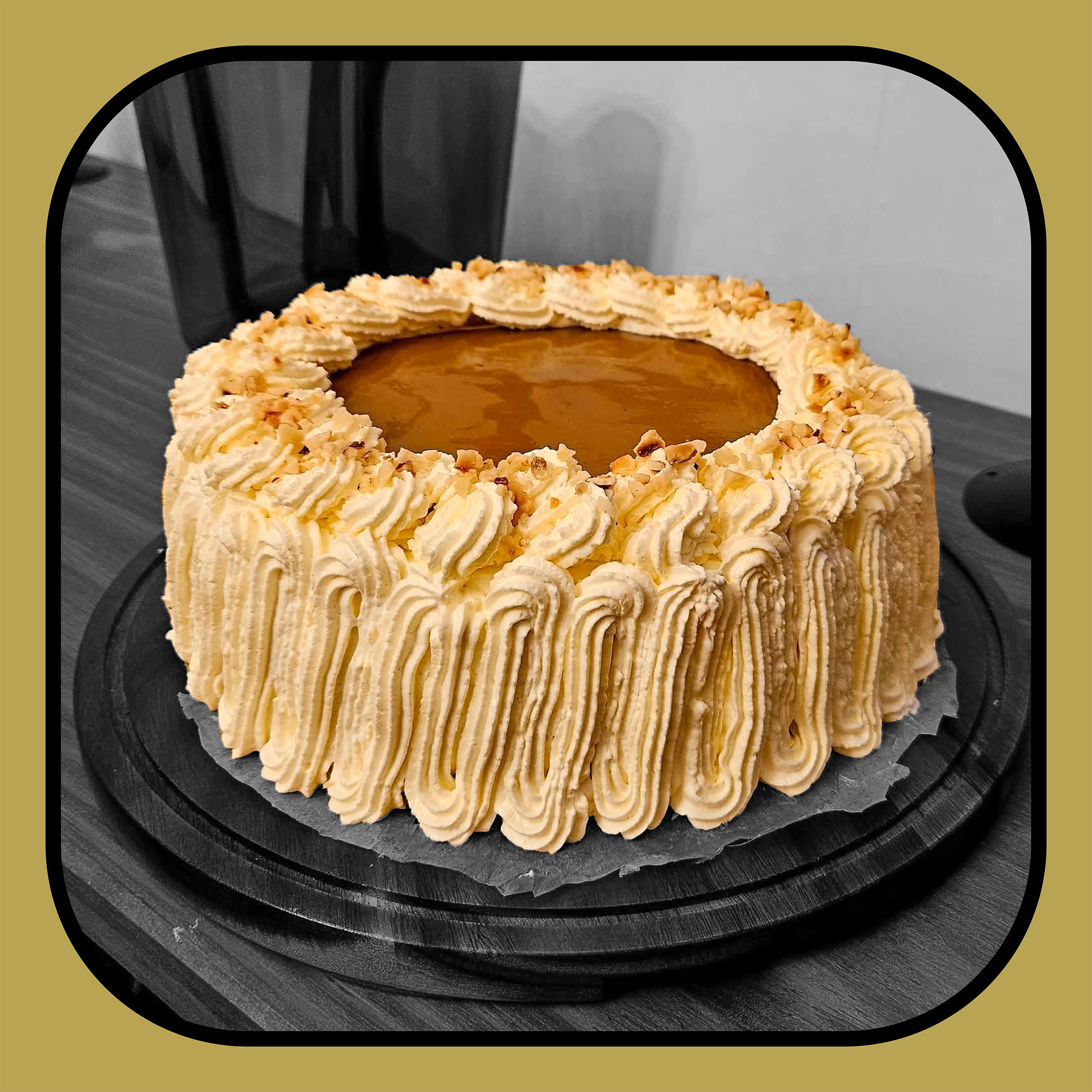 Caramel and Almond Cream Cake