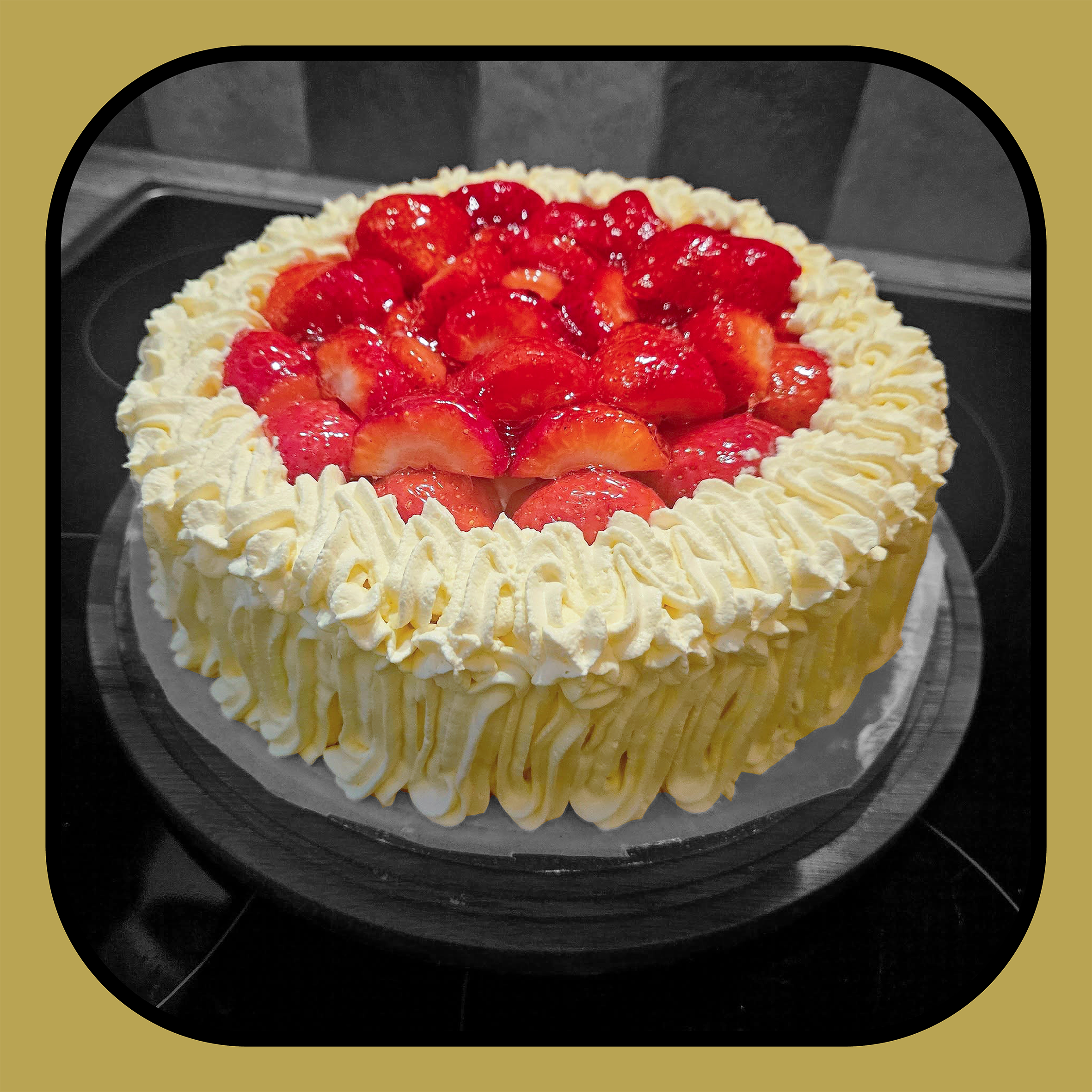 Strawberry & Cream Cake